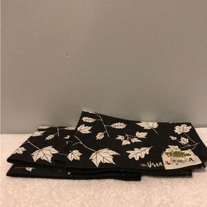 Vera Wang placemat (2 pack)/Get One Free